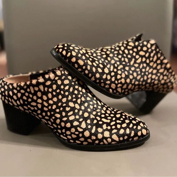 Poopy Barley Reverse Spot Calf Hair Heeled Mules Size 9.5 - Picture 1 of 9